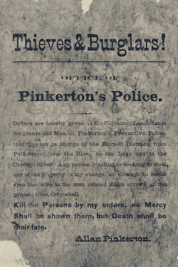 Ein Plakat mit fetter schwarzer Schrift, die 'Diebe & Einbrecher Pinkertons Polizei' lautet, auf einem weißen Hintergrund, eingerahmt von einem dünnen schwarzen Rand.