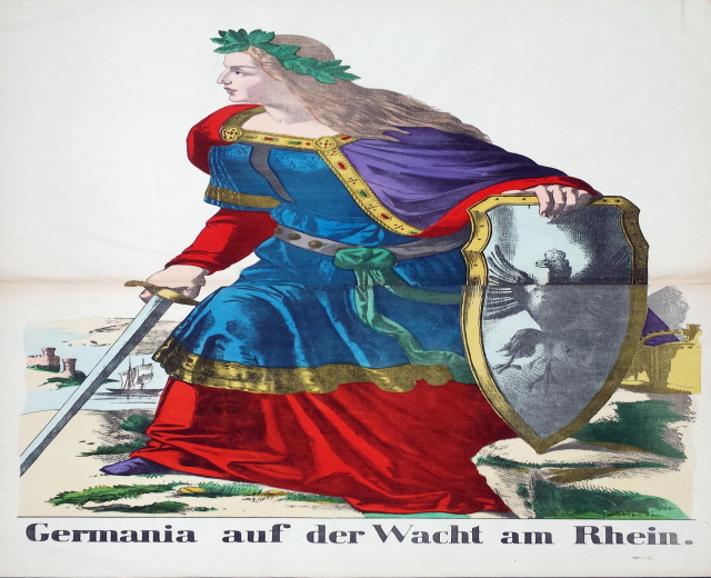 Eine Frau in einem blauen und roten Kleid hält ein Schwert und einen Schild, mit dem Text "Deutschland auf der Wacht am Rhein" darunter ihrem entschlossenen Gesichtsausdruck.