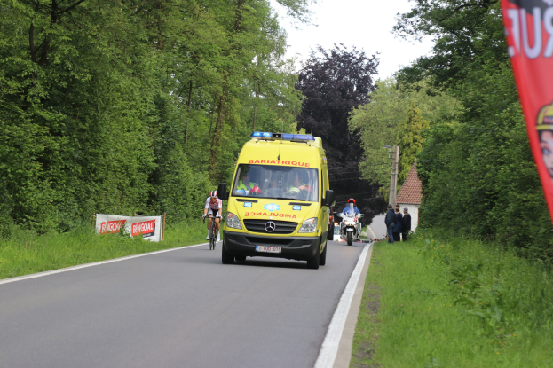 POL-WES: Xanten - E-Bike-Fahrer bei Alleinunfall schwer verletzt