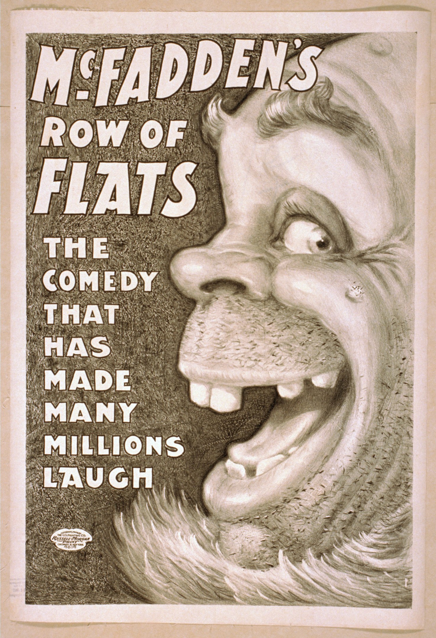 Plakat einer lachenden Person mit wilden Haaren und weit aufgerissenen Augen auf gelbem Hintergrund, mit dem Text "McFadden's Row of Flats: The Comedy That Has Made Many Millions Laugh."