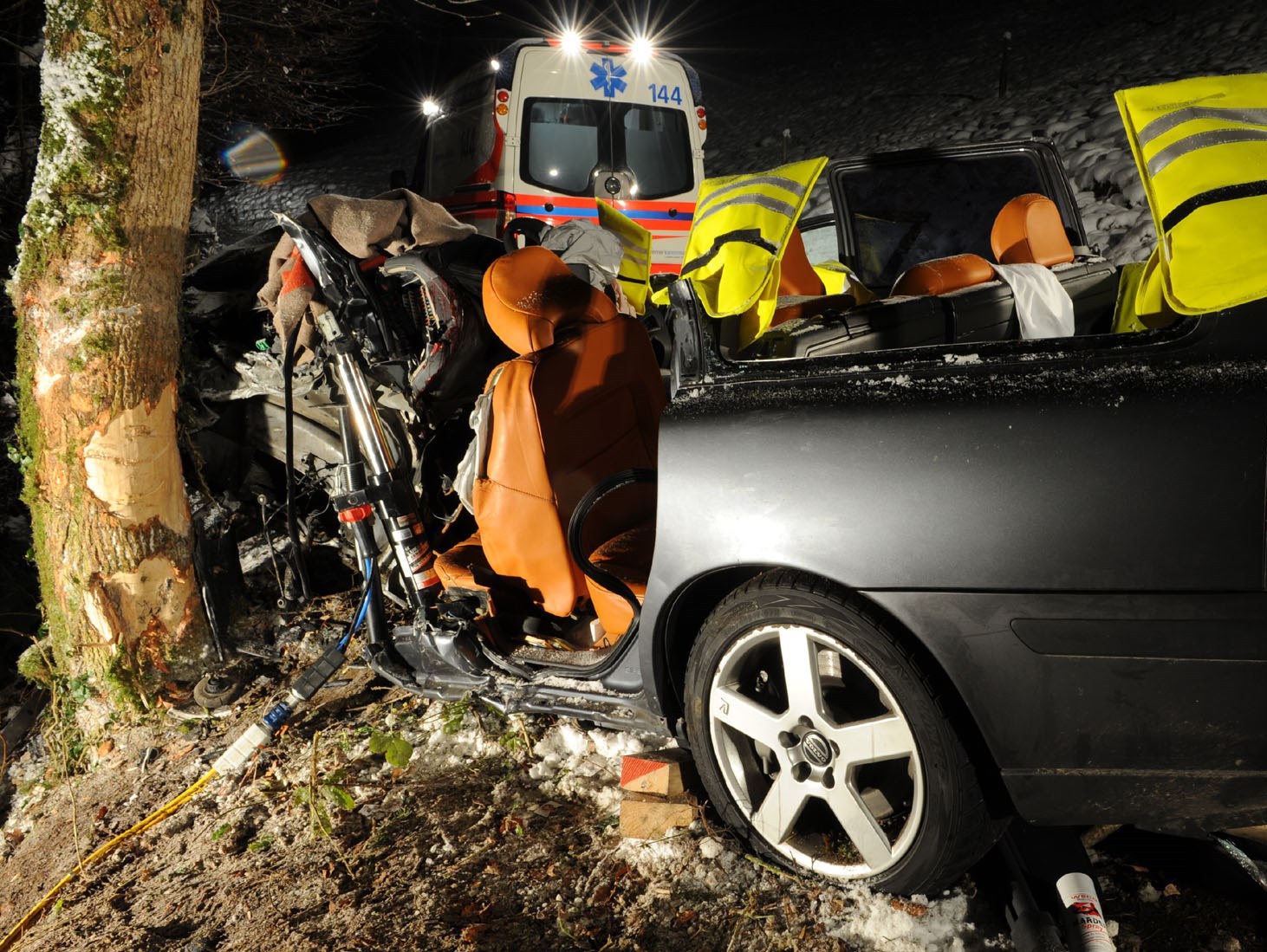 POL-OE: Verletzte bei Verkehrsunfall am Loeffelberg