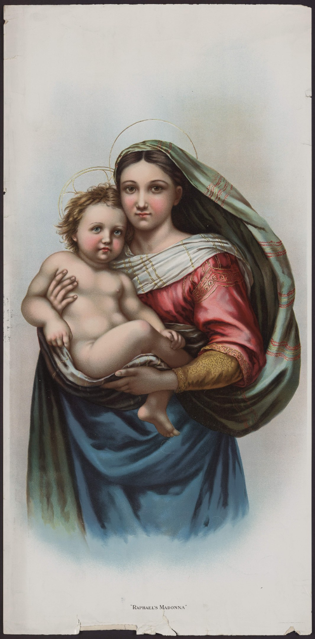 Eine Frau in einem roten und blauen Kleid hält ein Baby im Arm, ihre Augen sind geschlossen und ihre Lippen leicht geöffnet, mit einem Haarknoten.